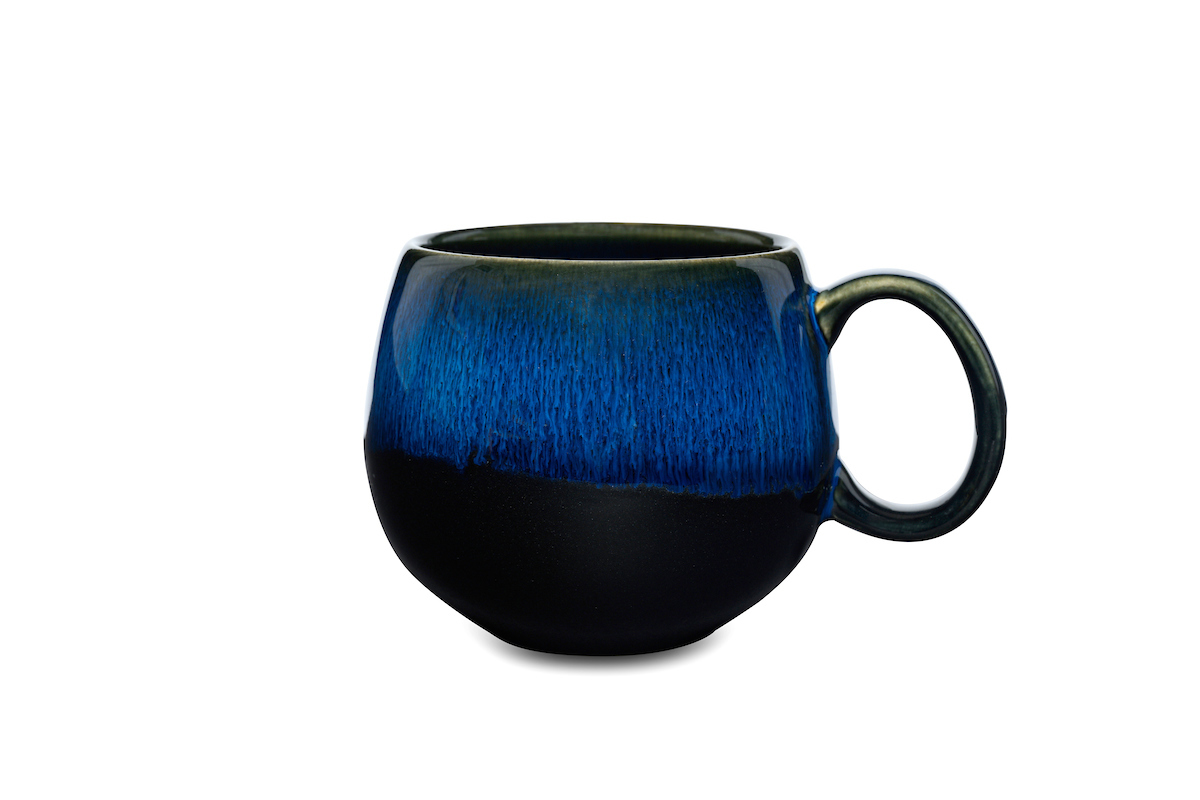 Teetasse aus Porzellan blau-schwarz