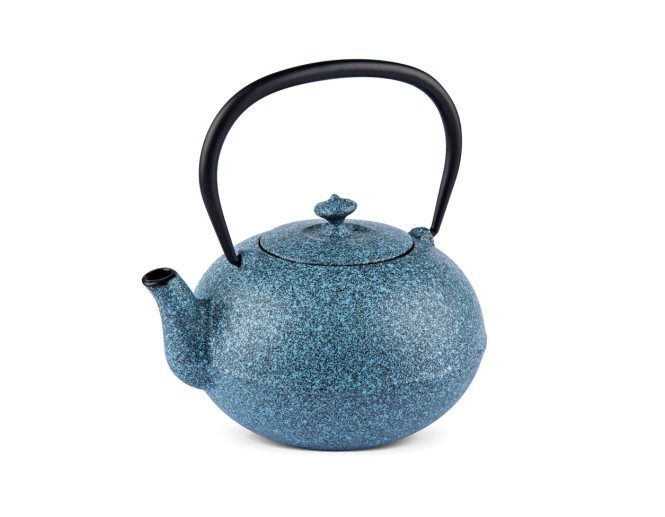 Teekanne Kano 0,9 Liter sprayed himmelblau aus Gusseisen